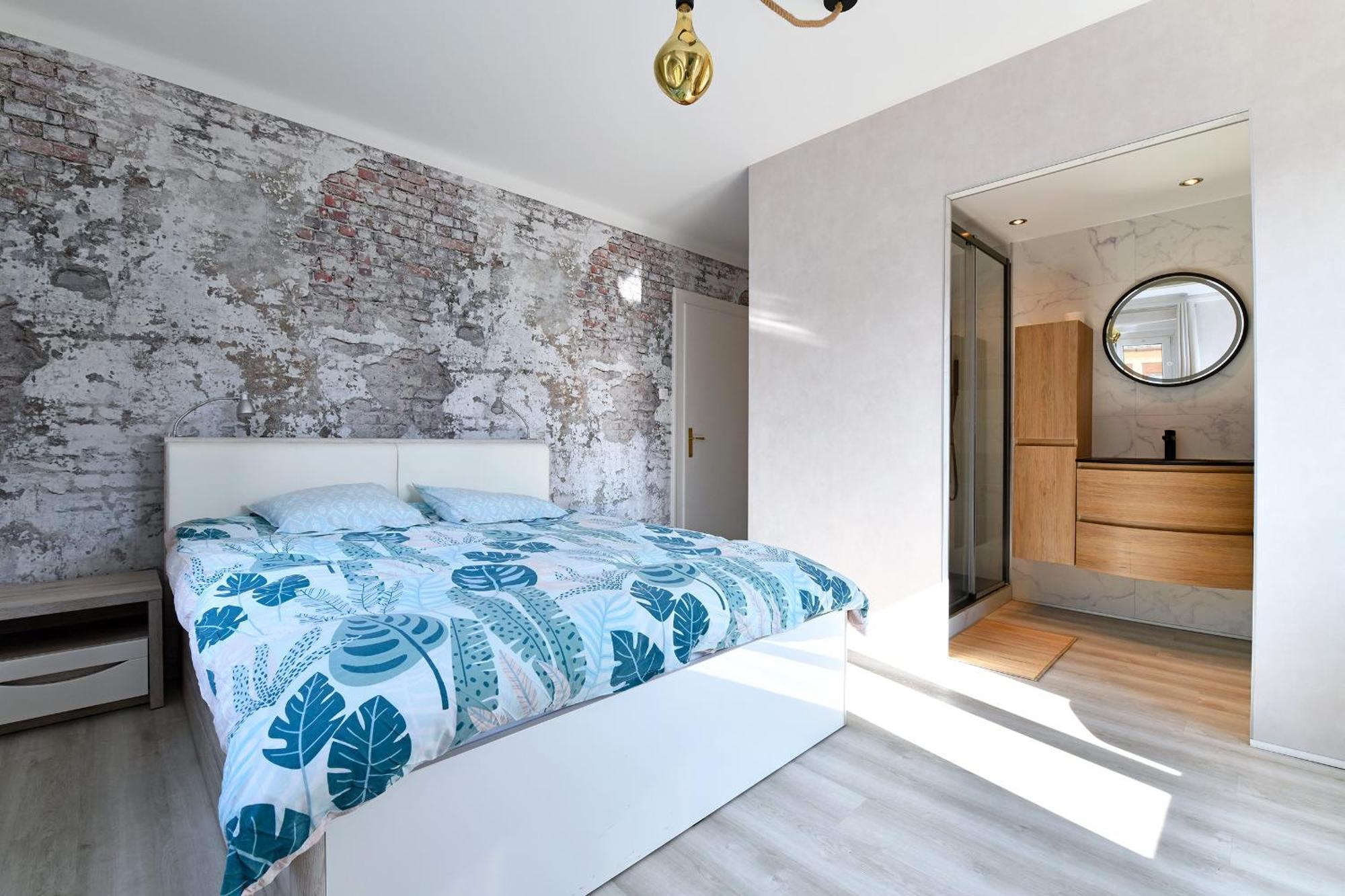 Des Hirondelles Apartment