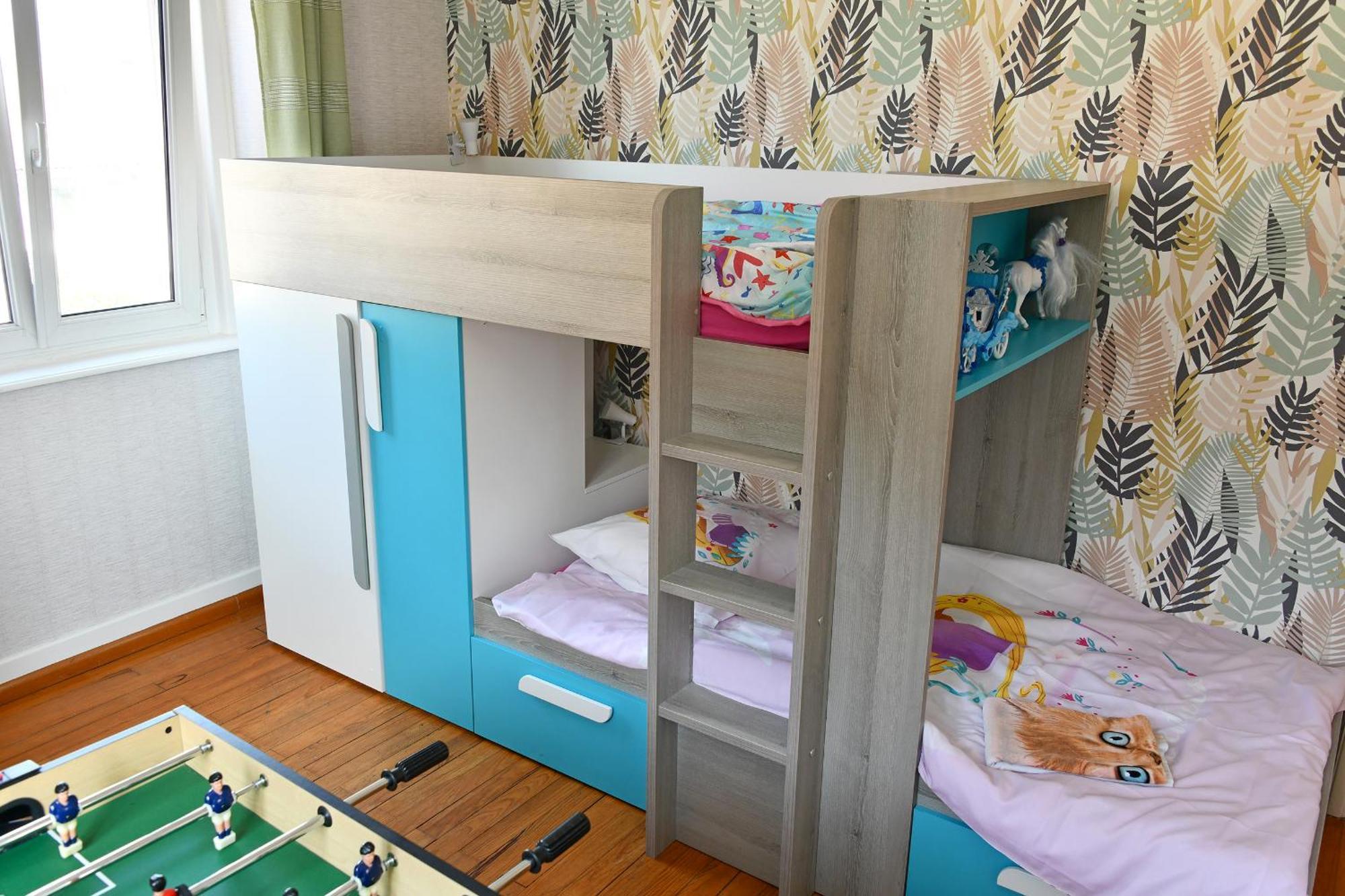 Des Hirondelles Apartment *